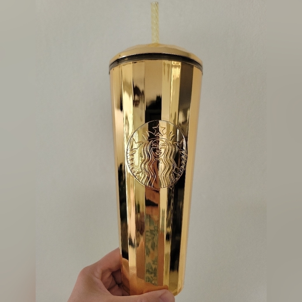 NWT Starbucks 2023 Holiday Collection Gold Venti Tumbler Cup with Dome L…